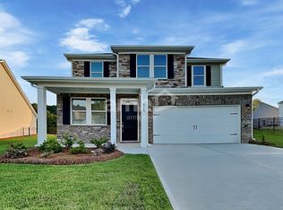 816 Lantern Mill Cir, Lawrenceville, GA 30045