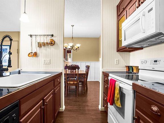 4th image of 2164 Tanglewood Blvd #C-214