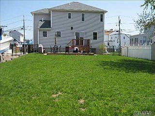 2nd image of 867 Atlantic St