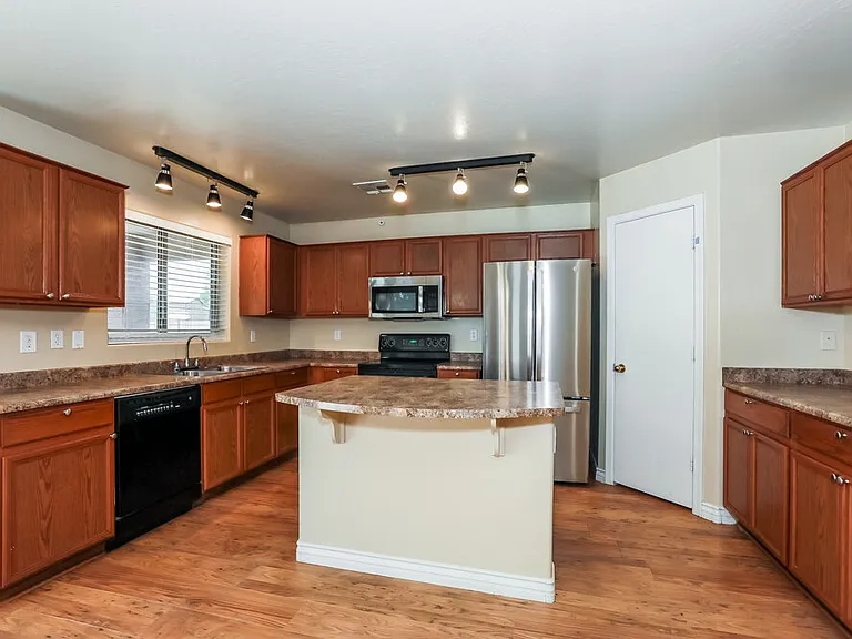 4332 S Ponderosa Dr — Photo 6