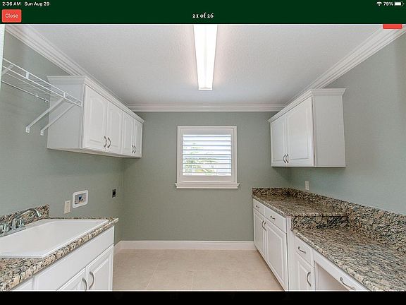 3rd image of 2989 Canyon Ave