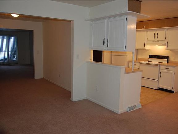 5th image of 4301 Earl Dr