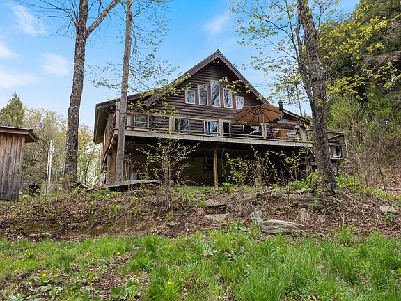 3rd image of 1899 Rousseau Road