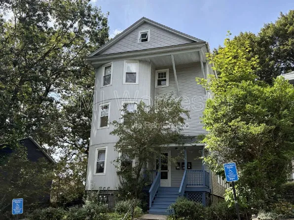 11 Olga Ave, Worcester, MA 01605