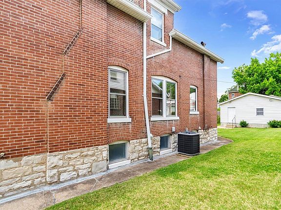 3rd image of 6167 W Park Ave