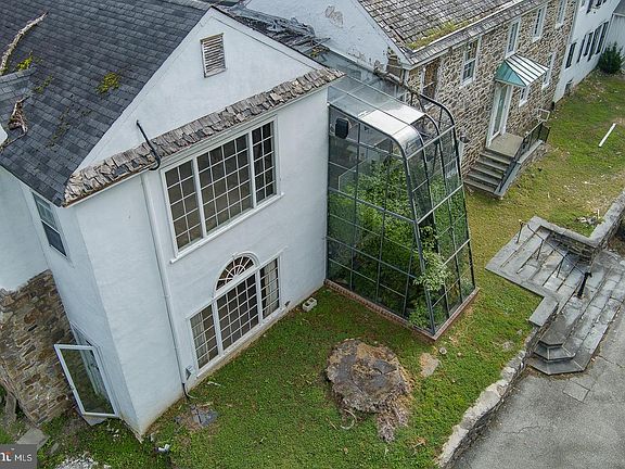 5th image of 1425 Mount Pleasant Rd