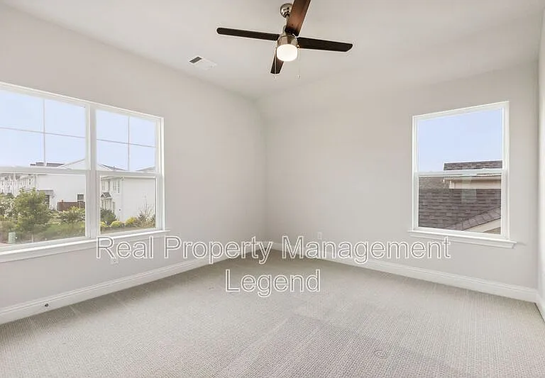 6644 Windfall Dr — Photo 22