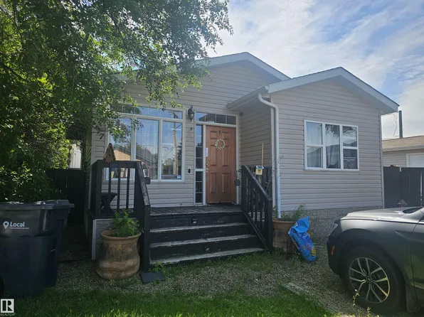 305 Calahoo Rd #77, Spruce Grove, AB T7X 3K9