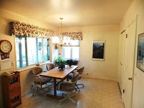 4th image of 2944 Hardale Blvd