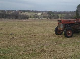 320 Lands Way Rd, Weatherford, TX 76087