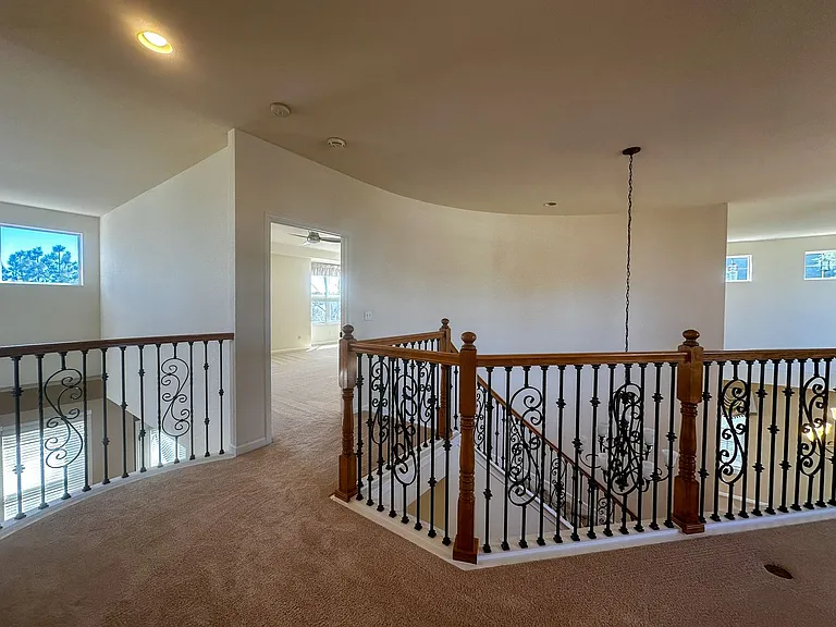 7856 Stonedale Dr — Photo 30