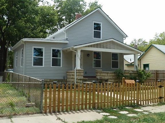 2nd image of 235 W 9th St