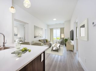 1021 W 5th St, Hamilton, ON L9B 1J5