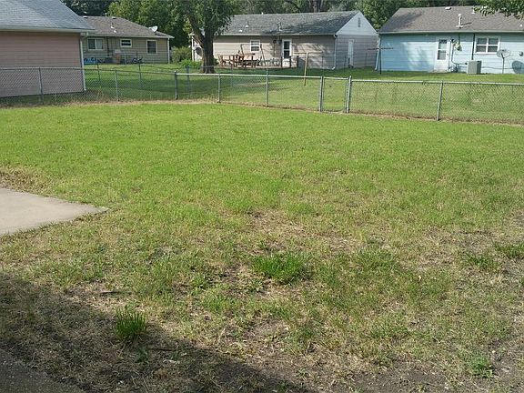 5th image of 1514 Kiowa Ave