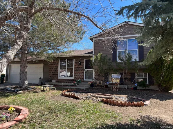 19156 E Arizona Place, Aurora, CO 80017