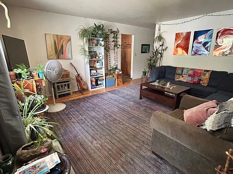 2409 Thomas Ave — Photo 6