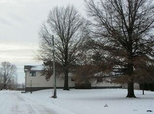 5562 Independence Ave, Waterloo, IA 50703