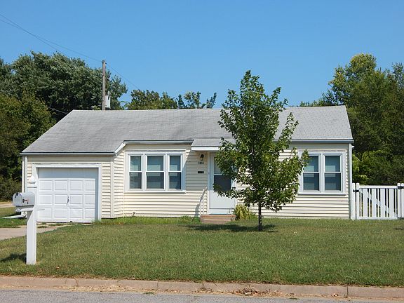 2nd image of 1814 N Harrison St