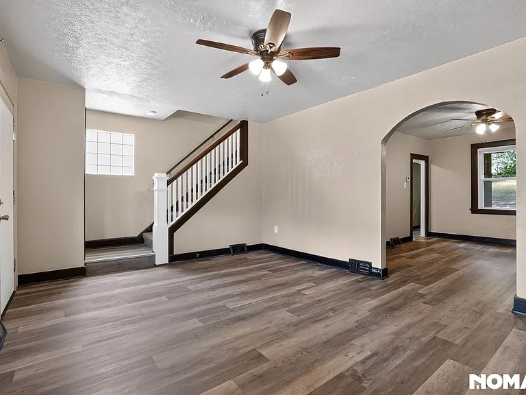 523 Ridge Ave — Photo 13