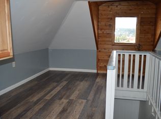 430 S Holladay Dr APT 4, Seaside, OR 97138