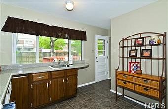 5th image of 5837 Crossmont Dr