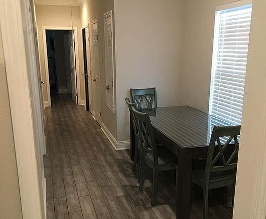 4th image of 3533 Broadway St