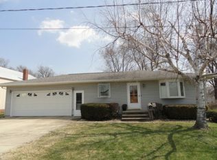 1405 Augustine Ave, Mendota, IL 61342
