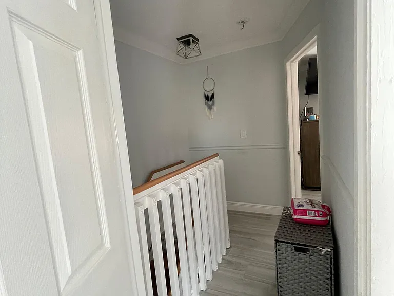 8056 NW 10th St #7 — Photo 3