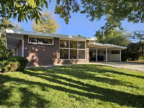 334 S Vaughn Way Photo 1