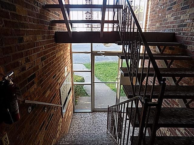 2nd image of 2819 Blue Rock Rd APT 1