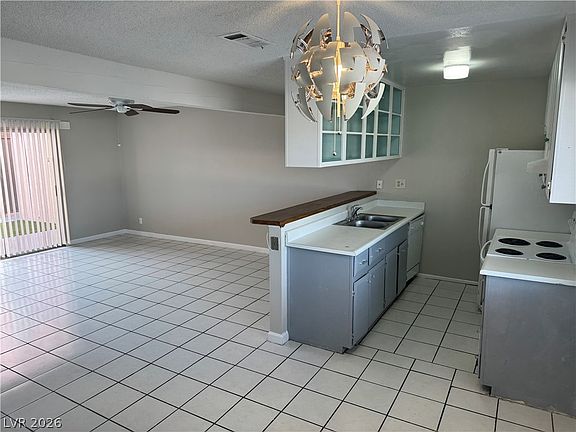 3rd image of 2158 E Desert Inn Rd