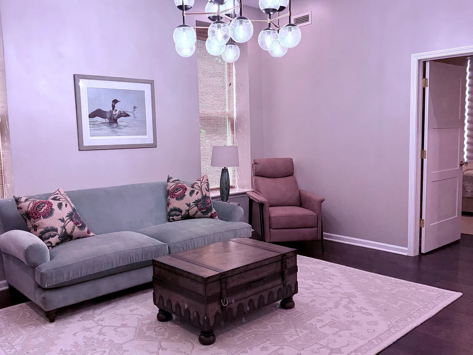 1 bed, 741 sqft, $1,300 — Photo 2
