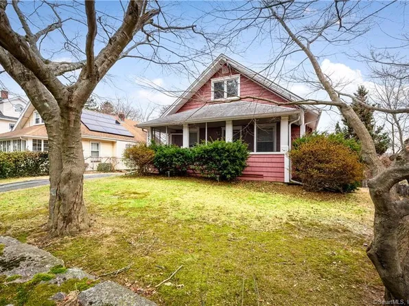 105 Knickerbocker Avenue, Stamford, CT 06907