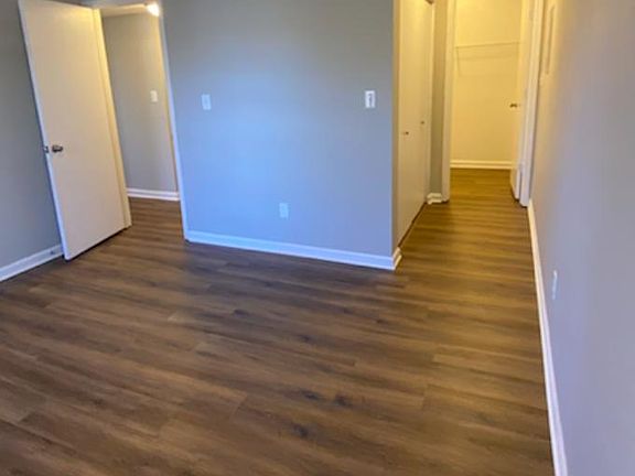 5th image of 915 W 2nd St APT 9