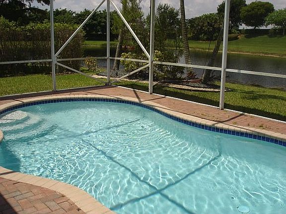 4th image of 394 Conservation Dr