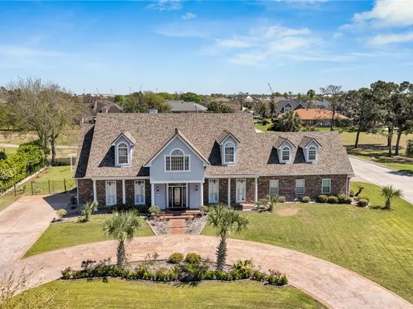 3633 Lake Michel Ct, Gretna, LA 70056