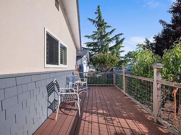 4th image of 7114 Adele Avenue