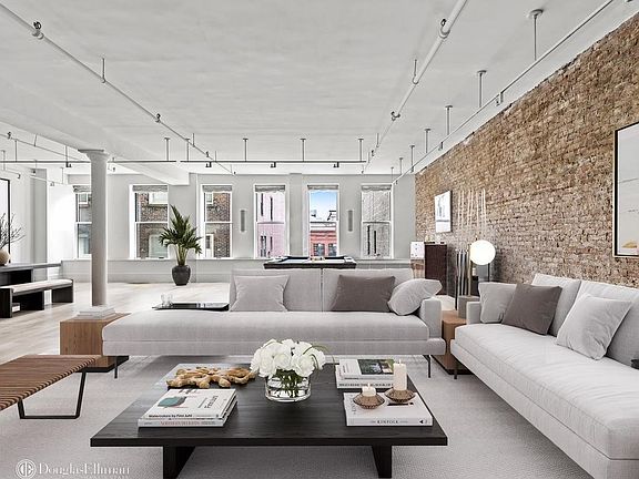 3rd image of 141 Wooster St #5CD