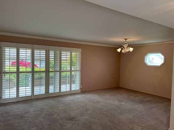 5th image of 350 N Fairview Ave Unit 3