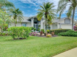 104 Bordeaux Cir, Naples, FL 34112