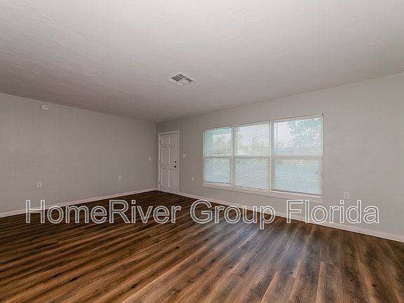 2nd image of 4220 Augustine Ave