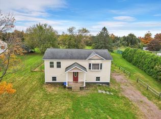 139 Ferry Rd, South Hero, VT 05486