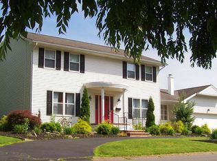 125 Frangorma Dr, Trucksville, PA 18708