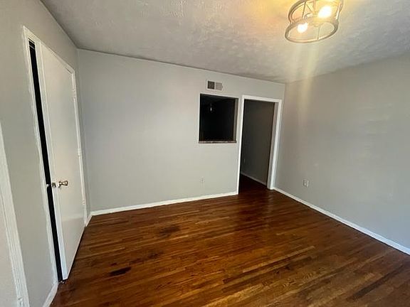 5th image of 649 S Prescott St