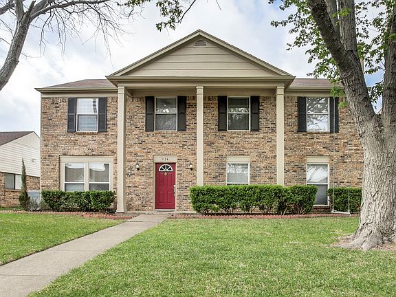 2nd image of 1134 Sicily Dr