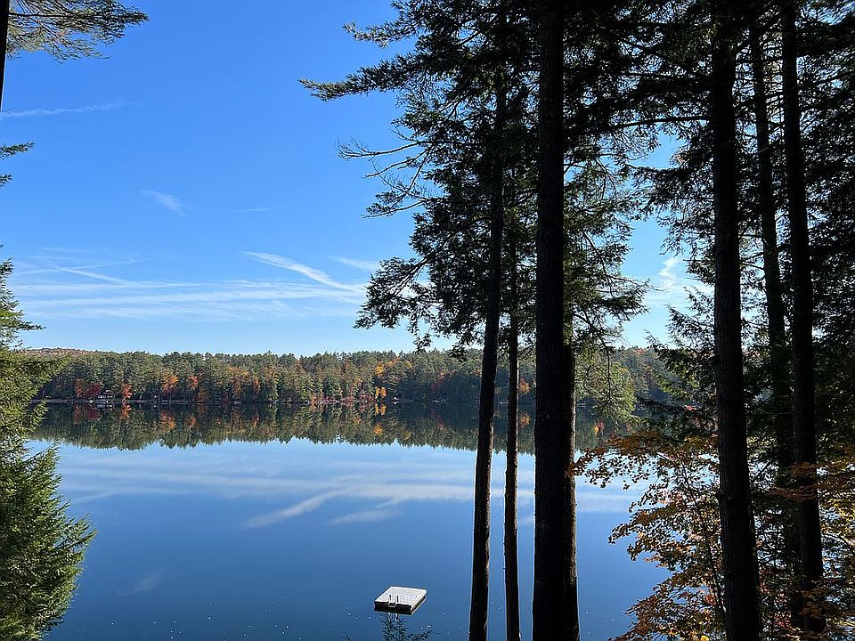 Lakefront - pristine calm