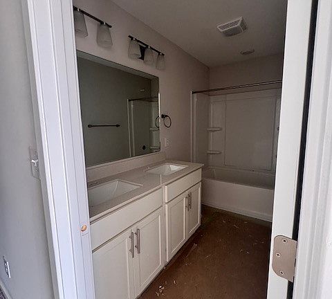 4th image of 8613 N Seneca Dr