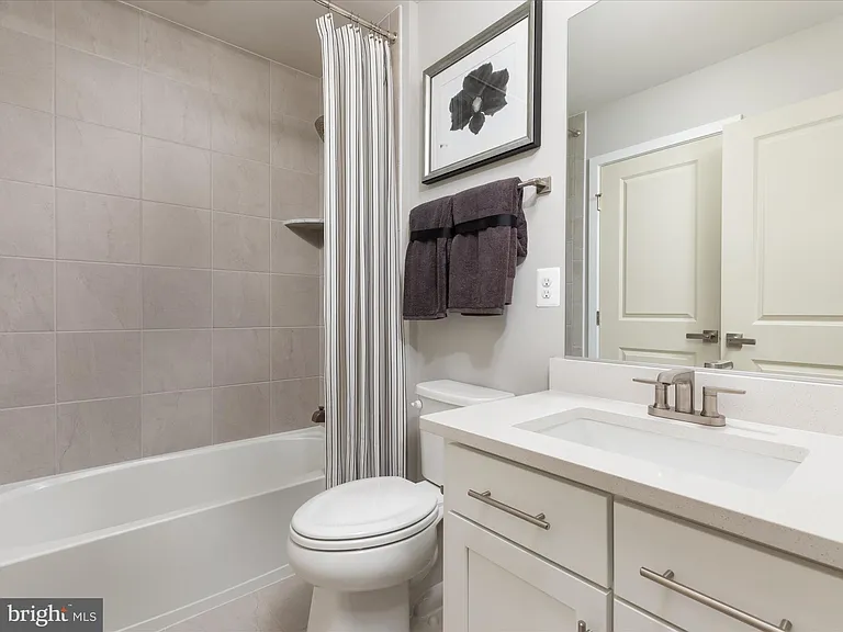 1341 Aspen NW — Photo 7