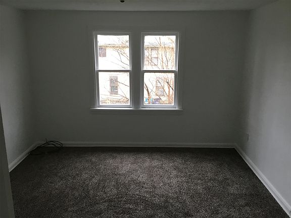 2nd image of 1446 N Erie St #2