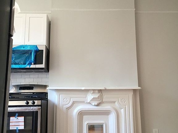 4th image of 164 Saint Marks Ave #2